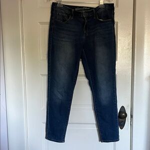 Universal Thread mid rise skinny jean